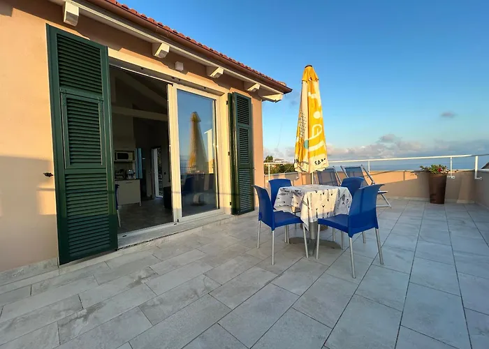 Eufonia Del Mare בית הארחה