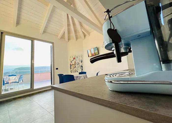 בית הארחה Eufonia Del Mare 3*